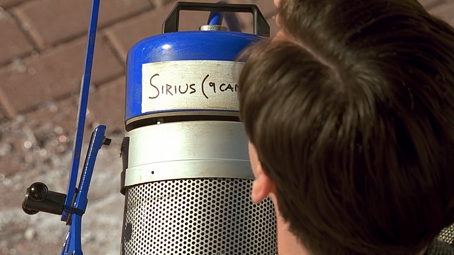 The stage light labelled Sirius after falling into Truman's street